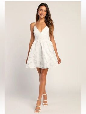 Lulus Floral Feelings White Floral Jacquard Babydoll Mini Dress Size XS New!